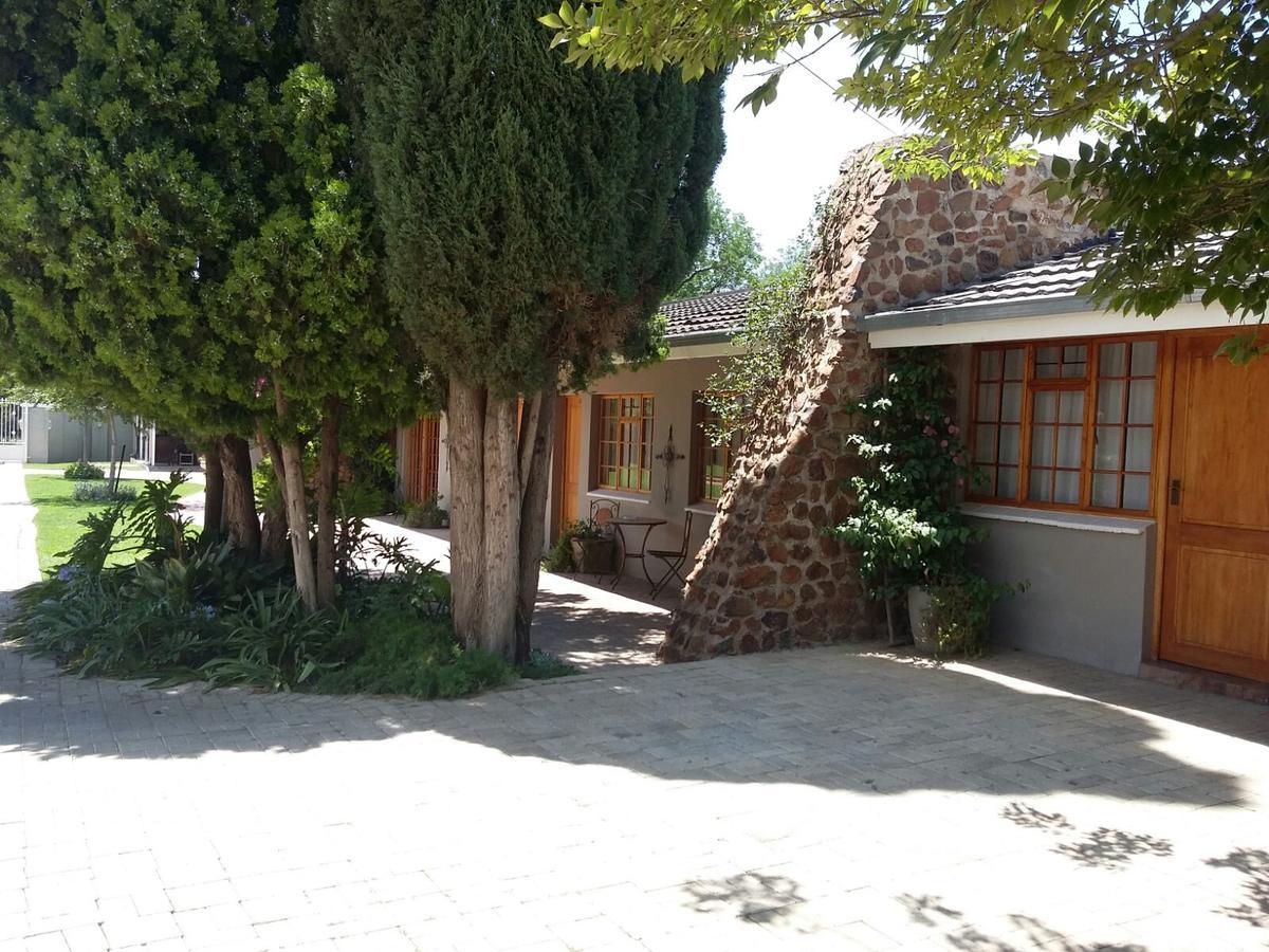 Lavender Lodge Vryburg Exterior foto